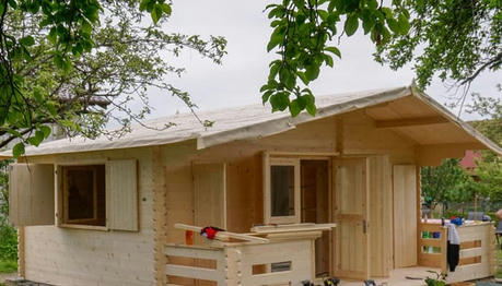 Creating an Off-Grid Log Cabin: Essential Tips for Independent Living 