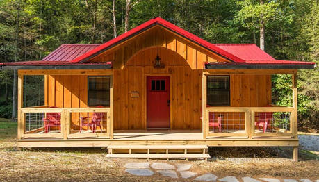 The Best Cabins for People Who Hate Bugs (and Other Outdoor Annoyances)