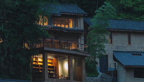 Cabin Fever: The Growing Popularity of Off-Grid Living