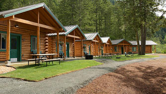 Ditch the City—These Jaw-Dropping Log Cabin Getaways Are Calling Your Name!
